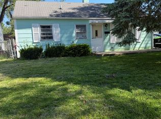 1337 Fairlawn Dr, Rantoul, IL 61866