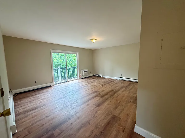21 Chapel Hill Dr #11 — Photo 5
