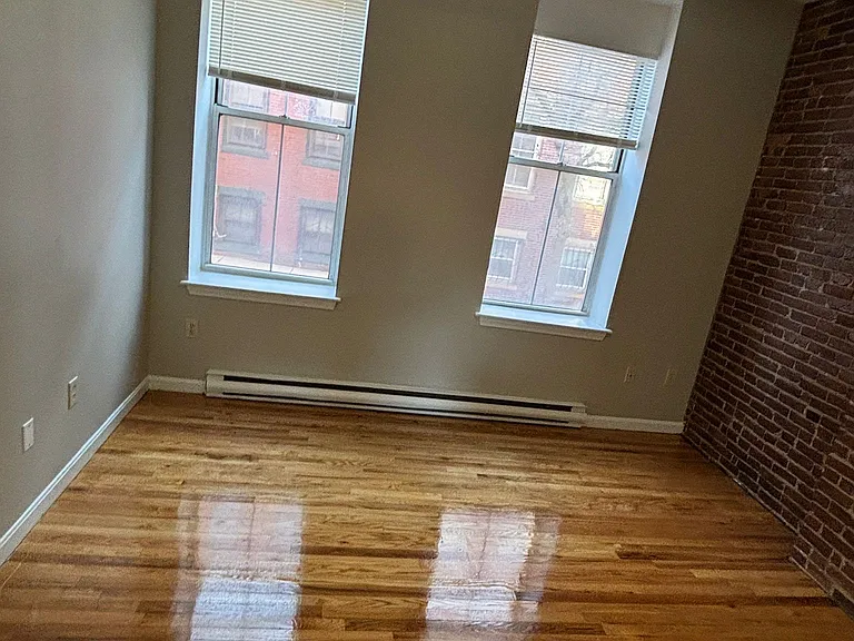 7 Pembroke St #1 — Photo 9