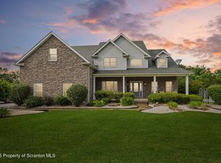 217 Carpenter Hill Rd, Clarks Summit, PA 18411