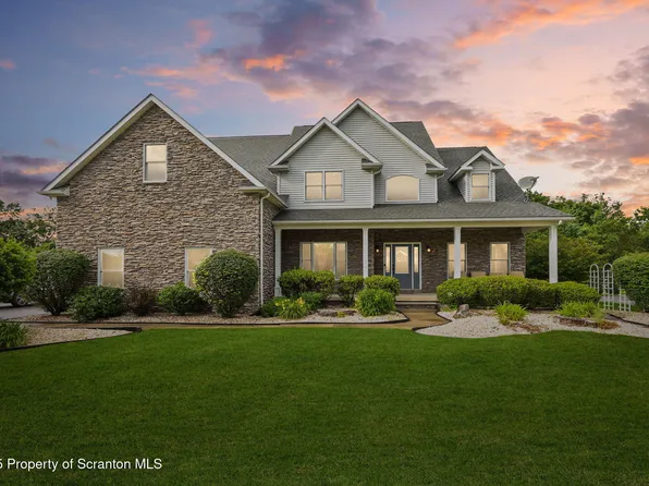 217 Carpenter Hill Rd, Clarks Summit, PA 18411