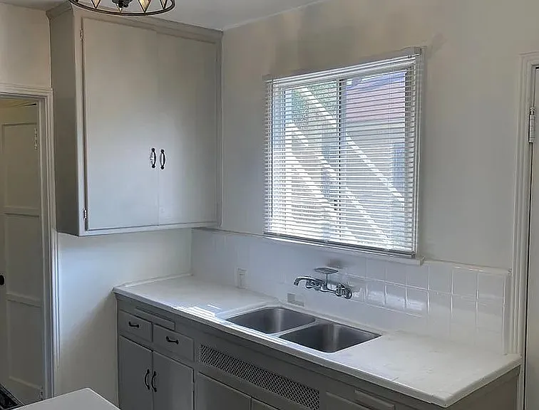 1424 E Wilson Ave #A — Photo 12