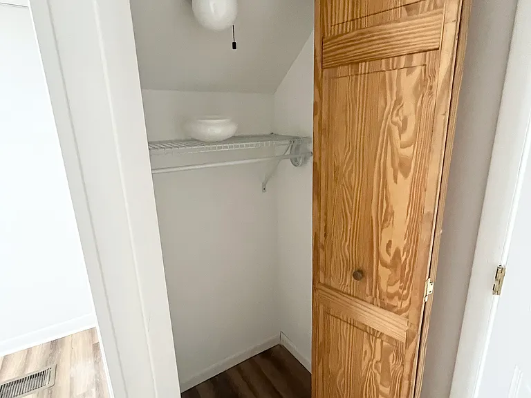 76 Gilliver Rd — Photo 27