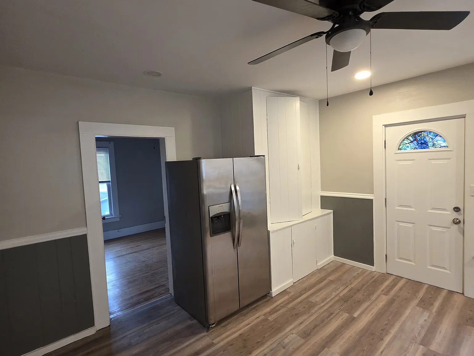 3 bed, 1600 sqft, $2,300 — Photo 3