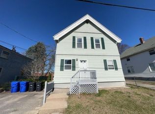 16 Rufus St, Pawtucket, RI 02860