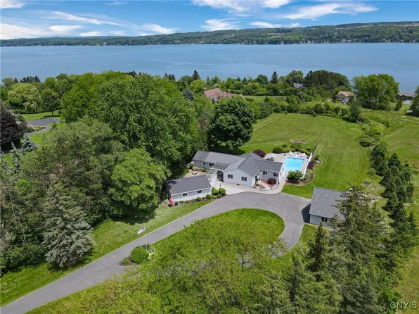 2516 W Lake Rd, Skaneateles, NY 13152