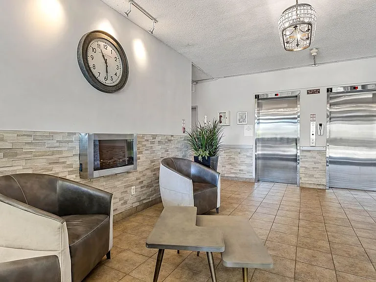 2181 Navaho Dr — Photo 19