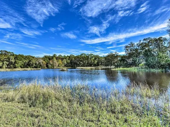 1665 Brookside Cir E, Jacksonville, FL 32207