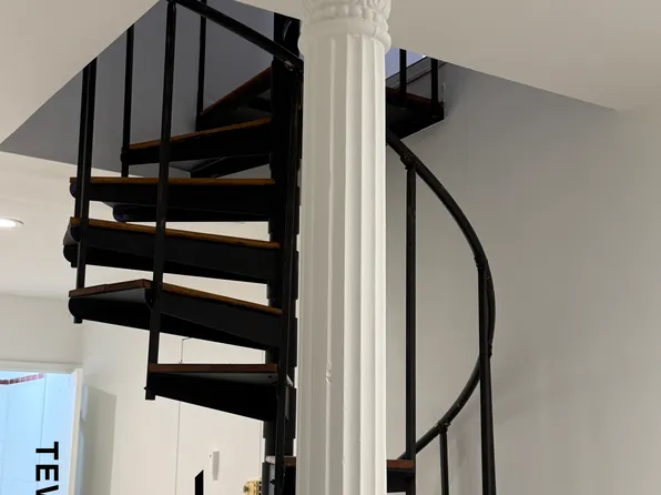 306 East 105th Street image 11 of 24