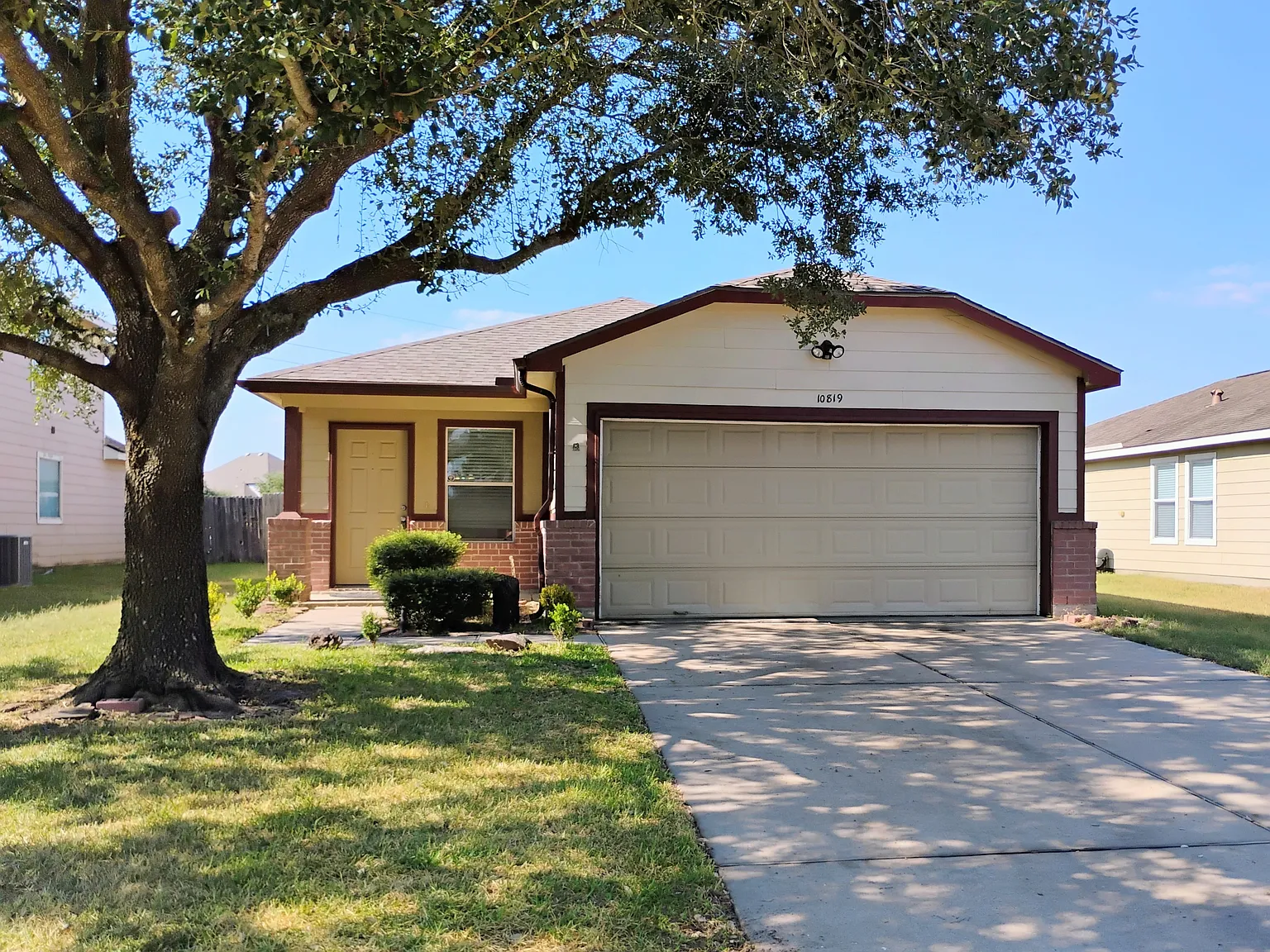 3 bed, 1604 sqft, $2,000 — Photo 2