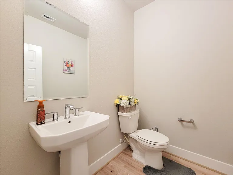 3534 Matterhorn Dr — Photo 15