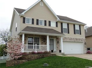 3162 Pin Oak Terrace Ct, Saint Louis, MO 63129