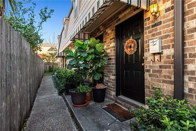 2 bed, 1.5 bath, 1100 sqft, $1,450 — Photo 4