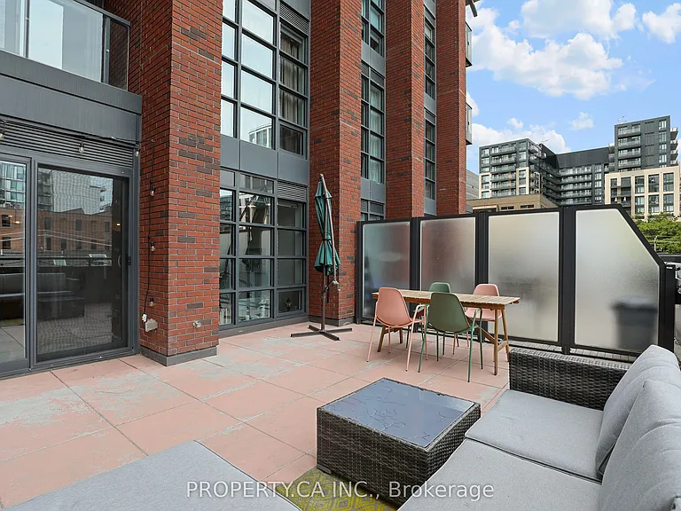 501 Adelaide St W #303 — Photo 8