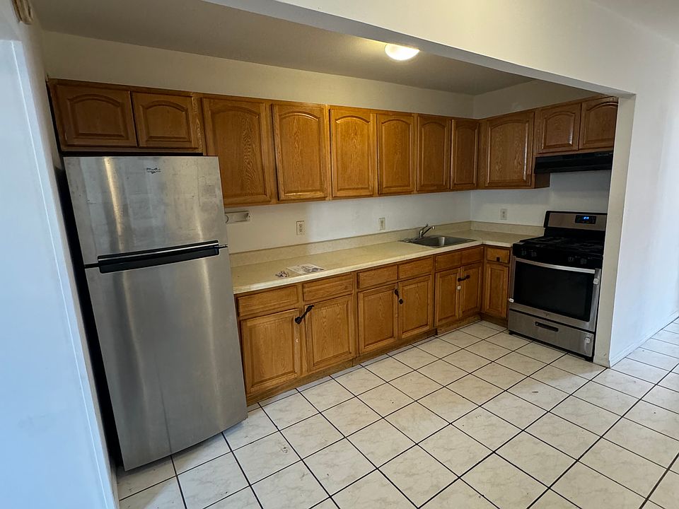 1st image of 134-10 101st Ave Floor 1