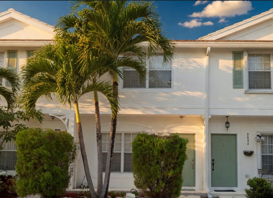 1st image of 5662 NW 99th Way