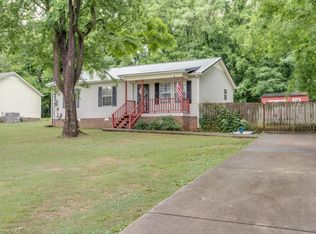 200 Nowlin Dr, Columbia, TN 38401