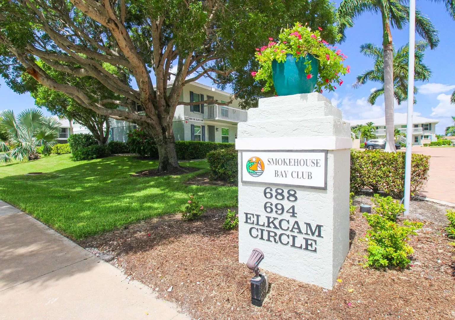 ** Smokehouse Bay Of Marco ** 2/2 Seasonal Unit On Marco Island Available ** Best Waterway View H... — Photo 2