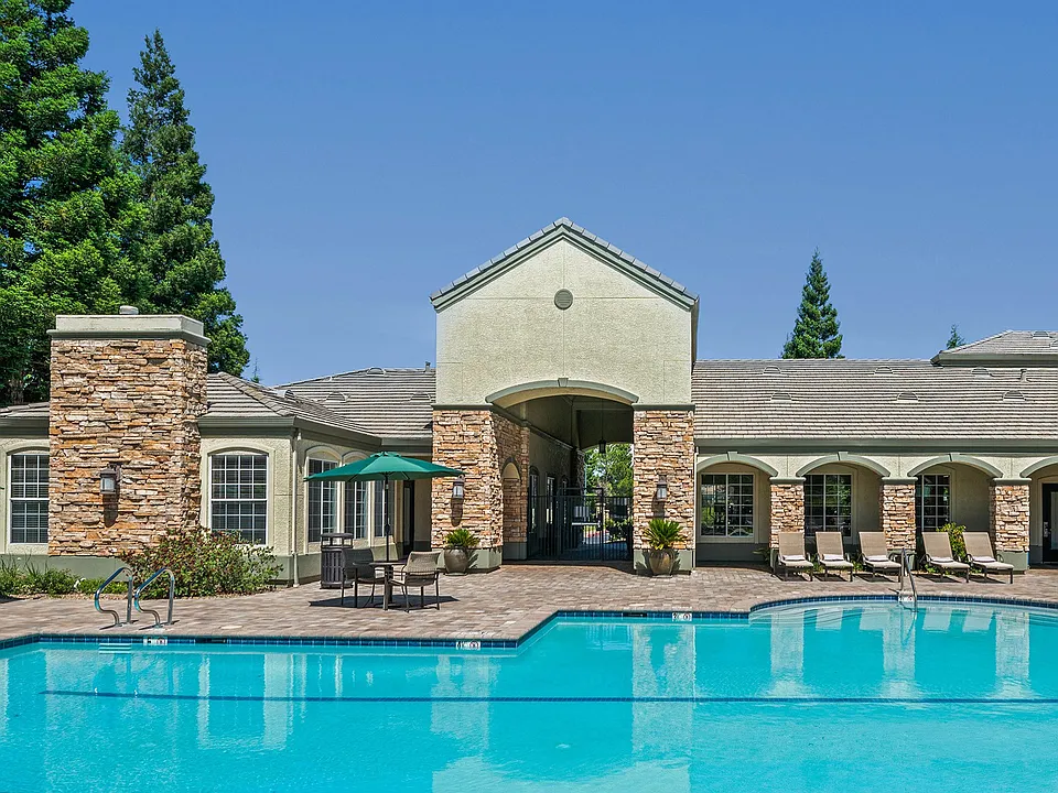 Willow Springs Apartments