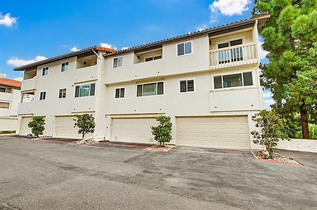 3 bed, 2.5 bath, 1708 sqft, $4,380 — Photo 1