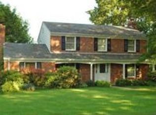 8242 Bramble Ln, Pittsburgh, PA 15237