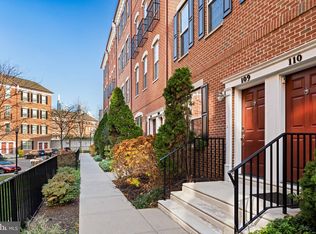 109 Commodore Ct, Philadelphia, PA 19146