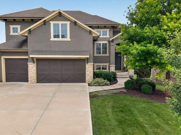 9117 W 178th St, Overland Park, KS 66013