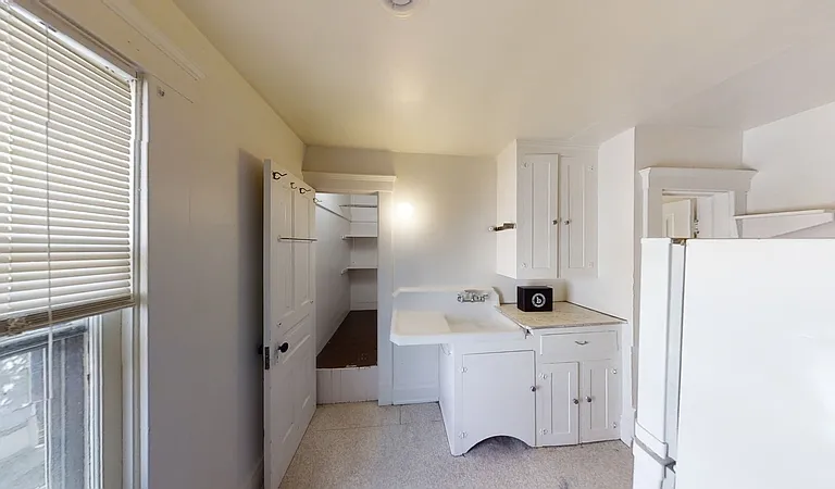 802 E Kingsley St #2 — Photo 4