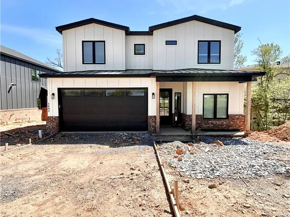 1442 NW Bella Vista Rd, Bentonville, AR 72712
