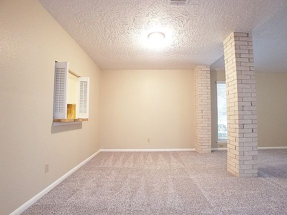 4th image of 1923 Quail Valley East Dr