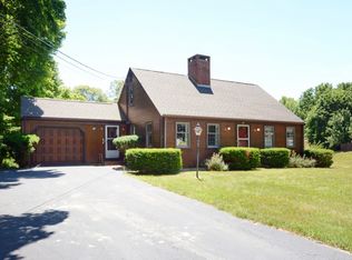 34 Wethersfield St, Rowley, MA 01969