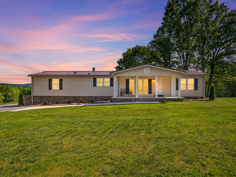 1448 Rock Quarry Rd — Photo 33