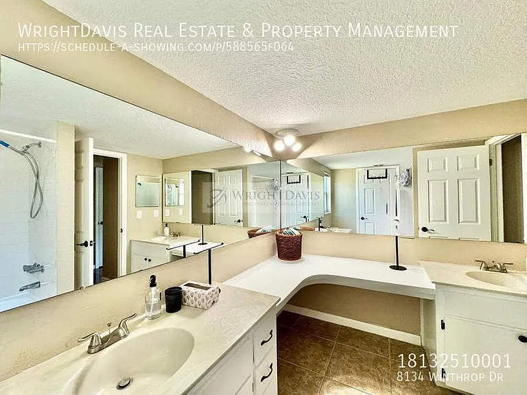 8134 Winthrop Dr — Photo 26
