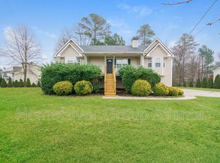 442 Fairview Dr, Dallas, GA 30157