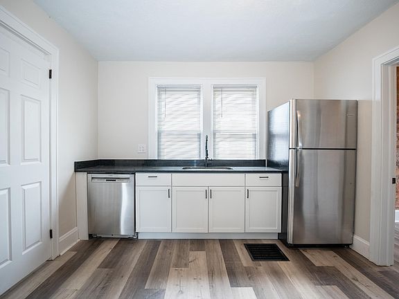 5th image of 4341 Eileen Dr Unit 1