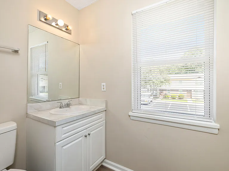 1121 Alice Dr #8 — Photo 22