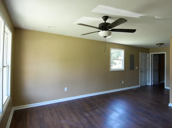 2741 Old Matthews Rd, Nashville, TN 37207