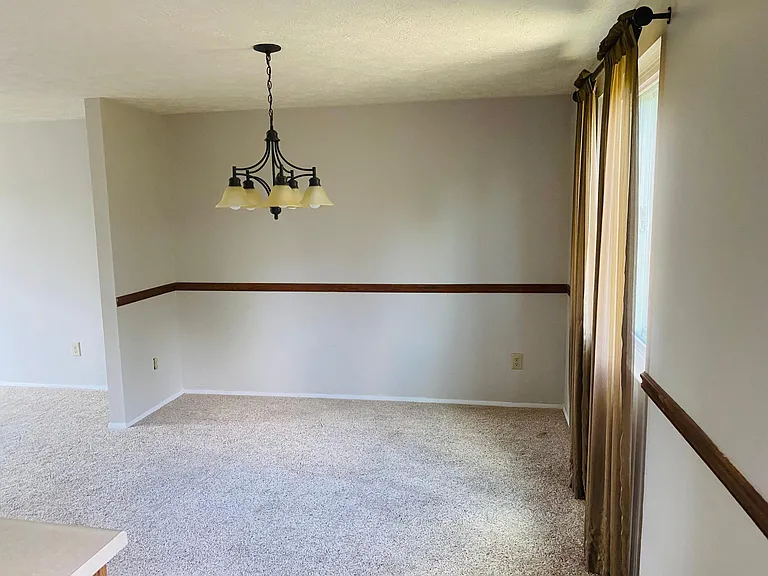 1282 Firethorne Dr — Photo 10