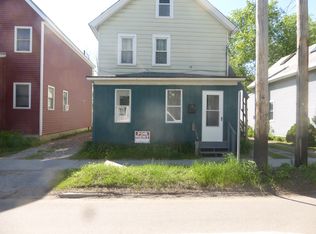300 Manhattan Dr #1, Burlington, VT 05401
