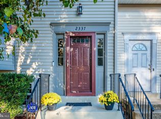 2337 Hunters Square Ct, Reston, VA 20191