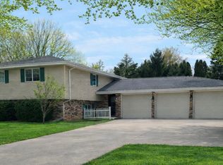 117 Colchester Dr, Normal, IL 61761