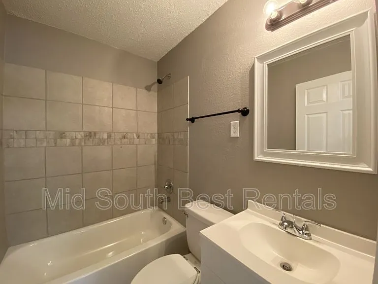 2769 Jolson Ave — Photo 8