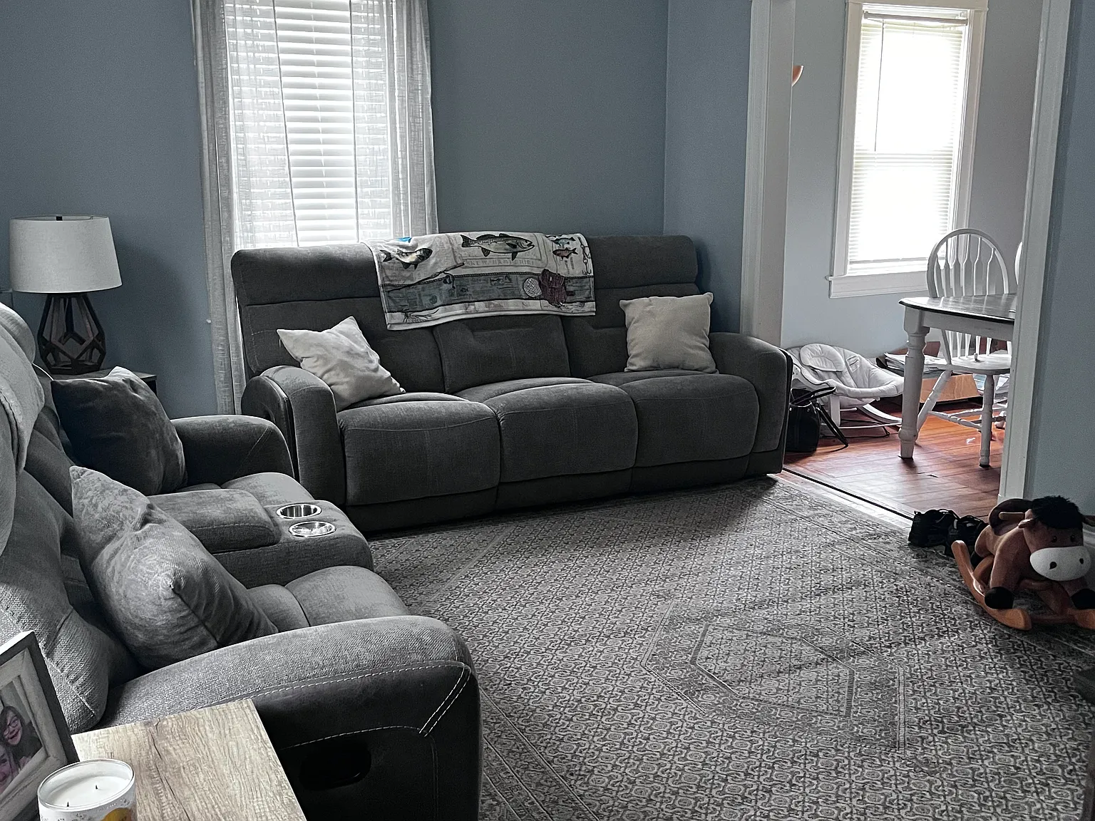 5 bed, 1490 sqft, $2,100 — Photo 2