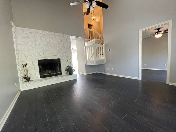 3rd image of 8287 Golf Ridge Dr
