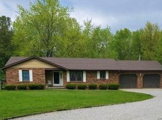 625 West Broadway, Trenton, IL