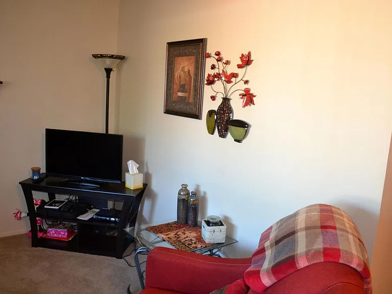 Willo Vu Apartments of Eastlake — Photo 29