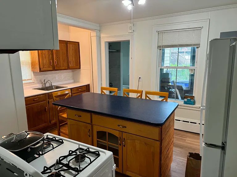 15 James St #17 — Photo 4