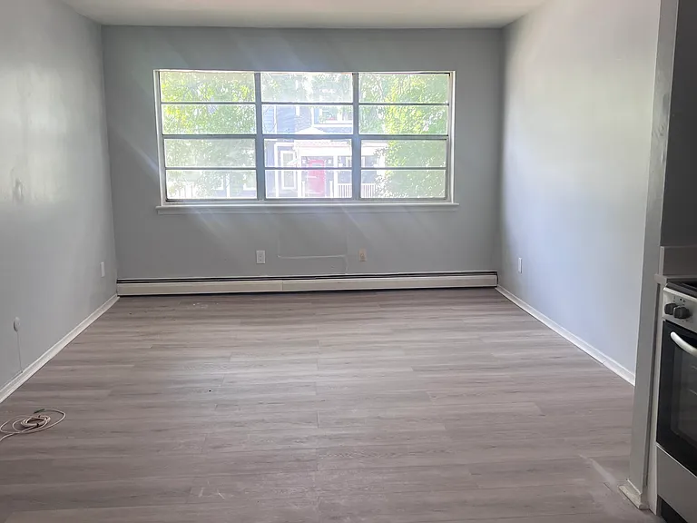 76.2 E Park St #8 — Photo 2