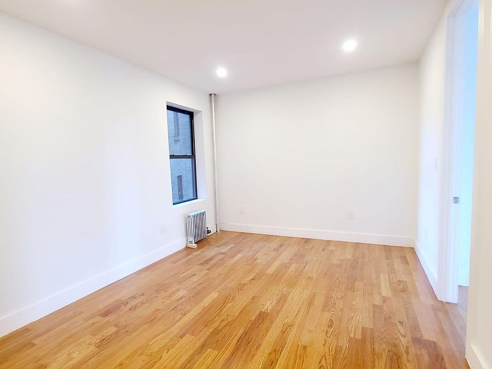 2nd image of 1680 Clay Ave #2BB