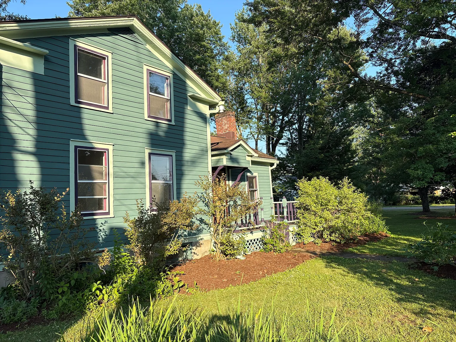 Charming 3-Bedroom Cottage On the Cornell Bus Route — Photo 2